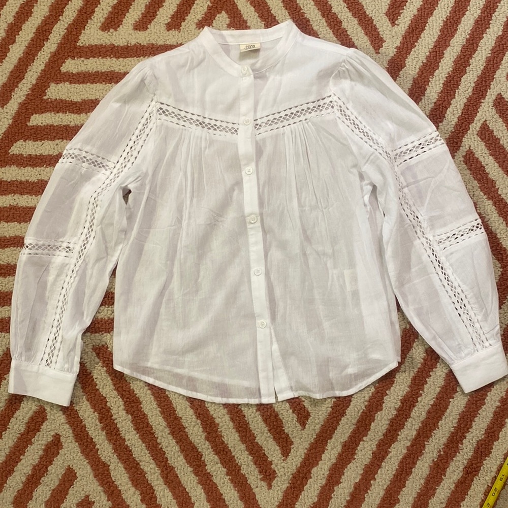 XXS GOOD  HART by MATILDA JANE lightweight sheer button down white blouse EUC